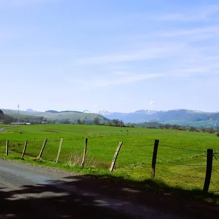 De La Cocotte Holiday home Marchastel (Cantal)